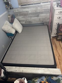 Full Bed Frame And Box Spring