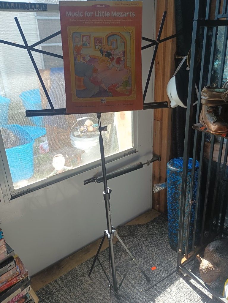 Yamaha Music Book Stand With Bag