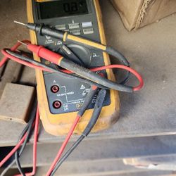 Fluke 87 Max Multimeter 