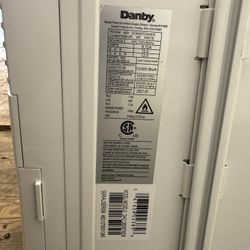 Window AC unit 