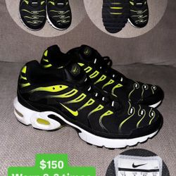 Nike Air Max Plus GS ' Black/Volt '
