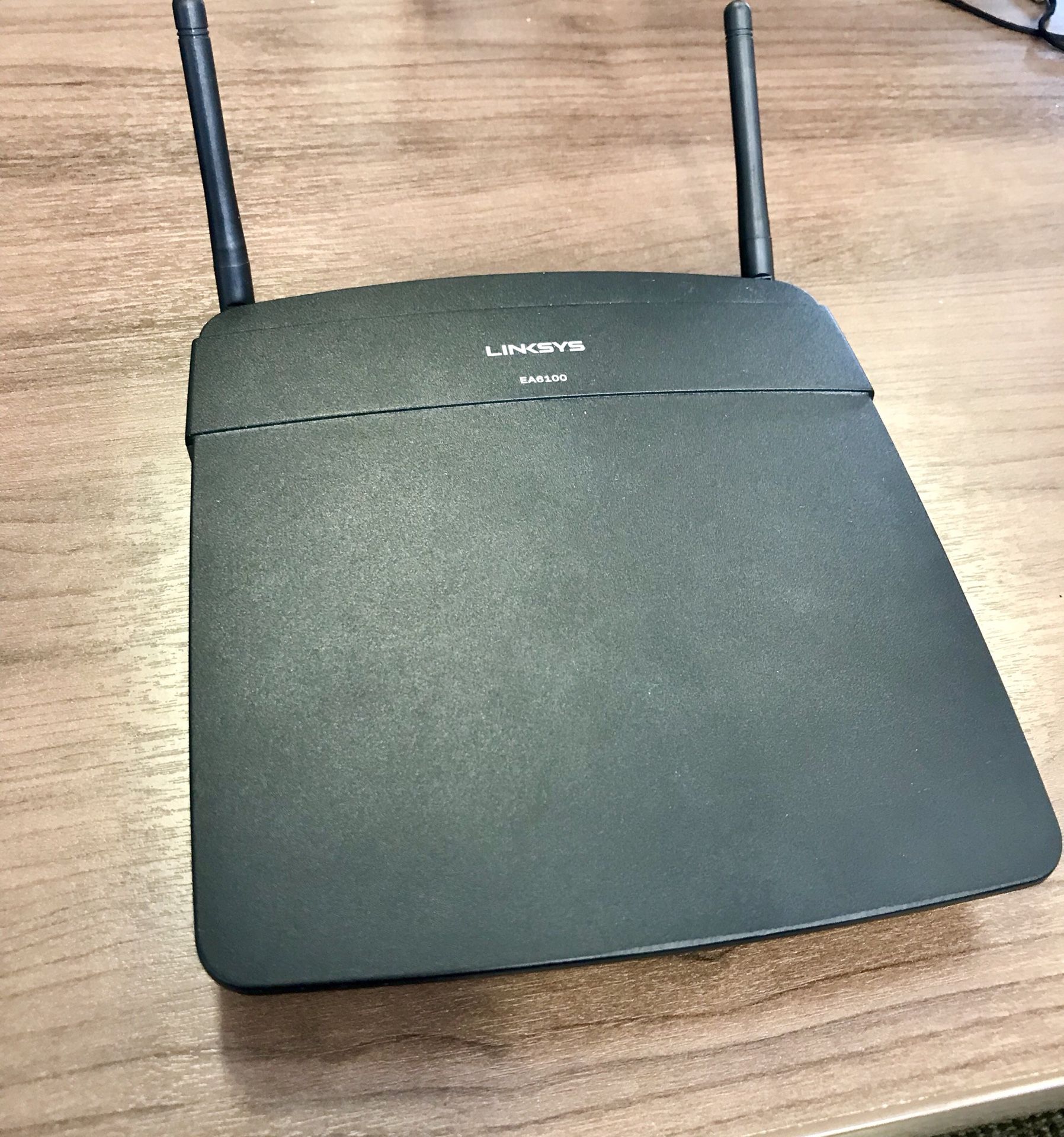 LinkSys EA6100 Wireless Router