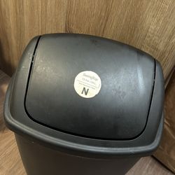 Trash Can 