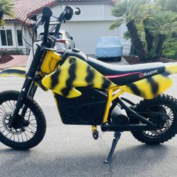 Razor SX500 McGrath Electric Dirt Bike - Excellent Condition!