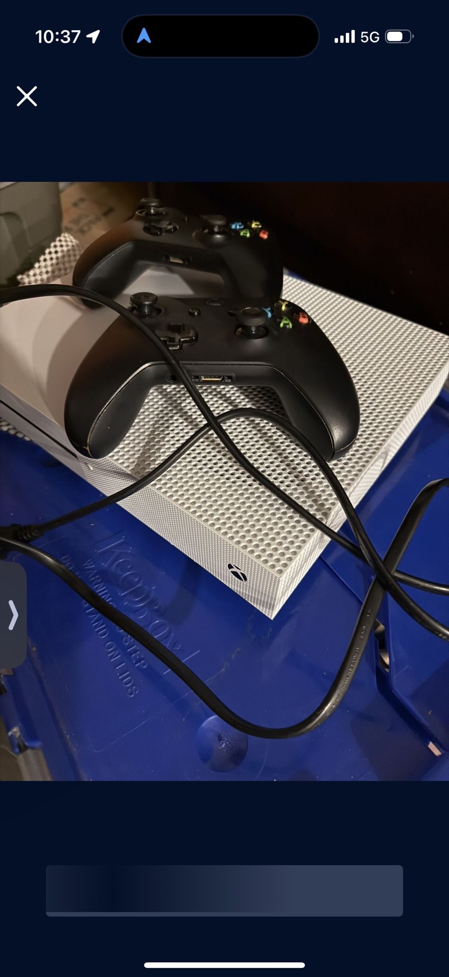 Xbox one S And 2 Controllers 