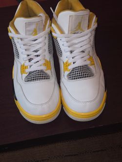Air Jordan 4 White Yellow Sneakers