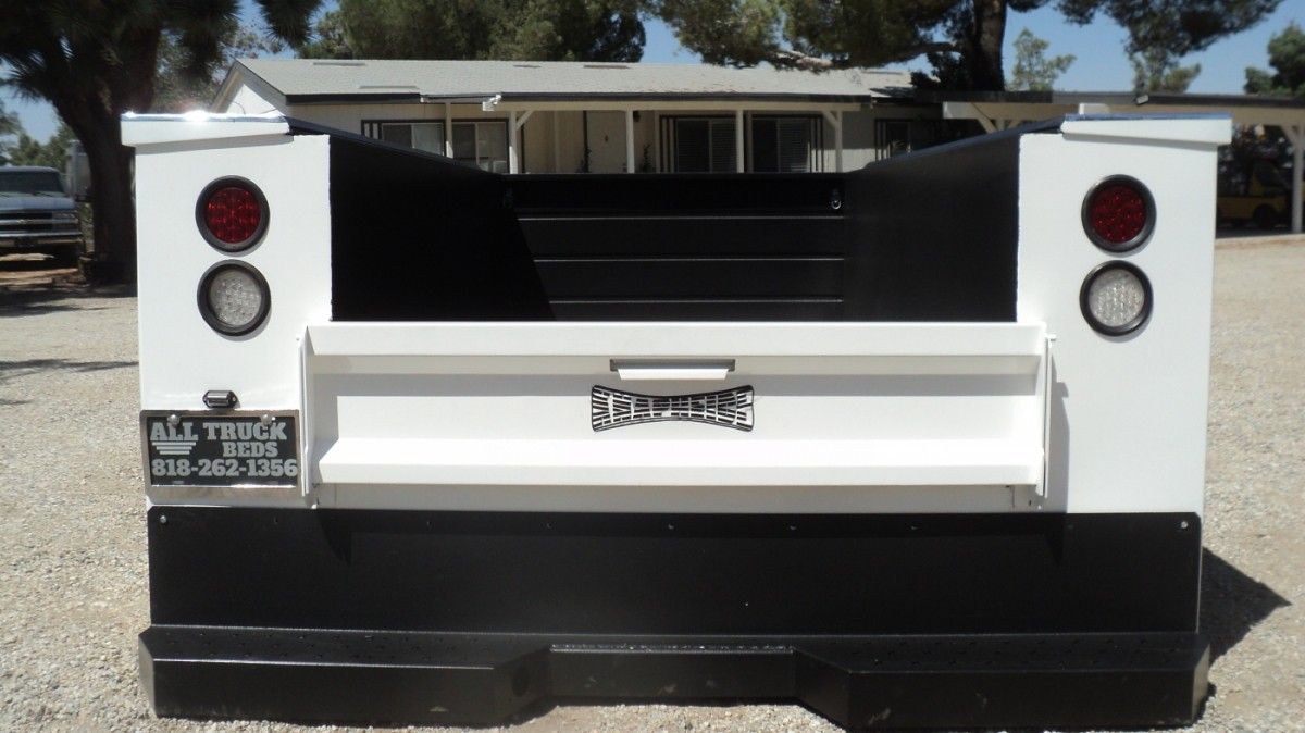 ###JUST SOLD## -50% Another "KNAPHEIDE OVER QUALIFIED" 8' Utility Bed. auto parts accessories