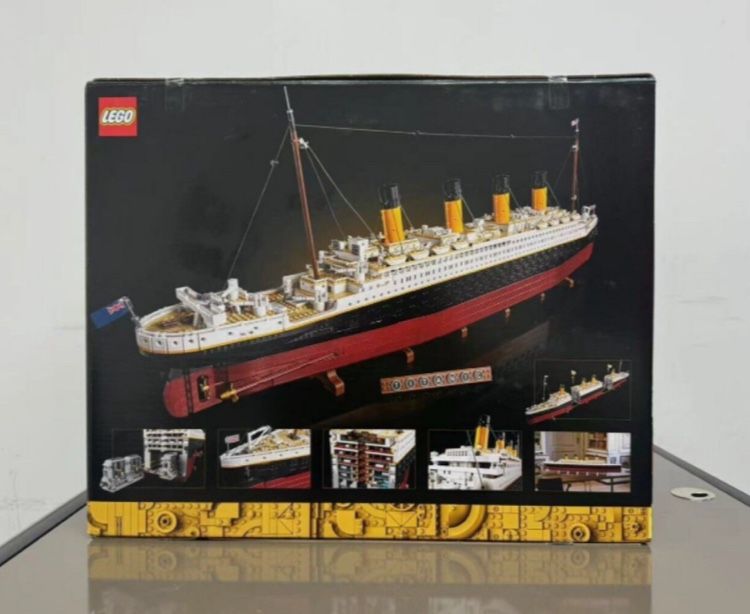 Lego Icons Titanic