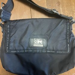 Kenneth Cole Reaction Crossbody Purse