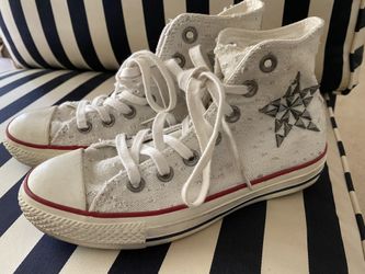 Children Girls size 5 Converse All Stars