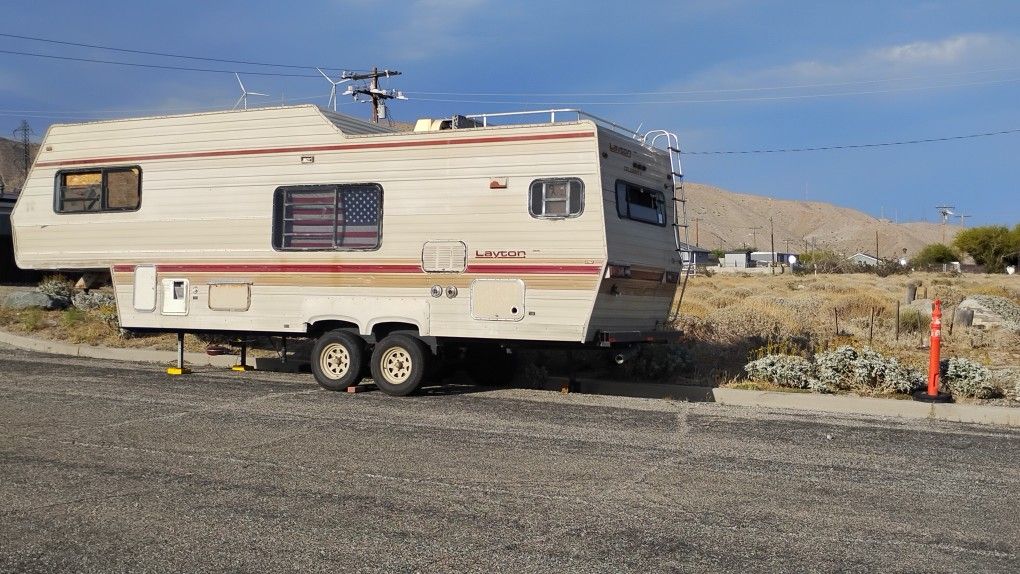 Trailer-5th Wheel. Needs TLC $1400