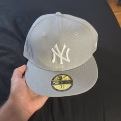 New York Yankees Fitted Hat Size 7 1/2