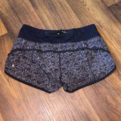 size 4 lululemon 