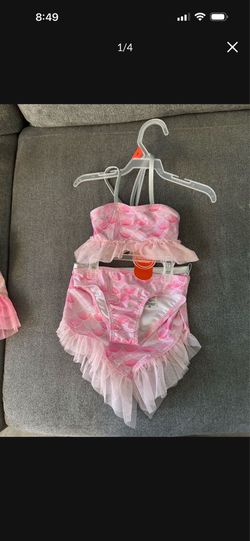 New little girls size 2 T￼bathing suit