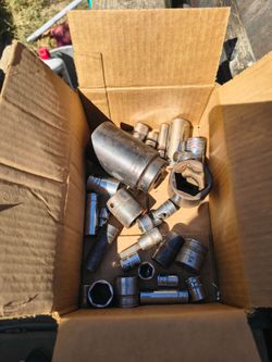 Snap-on sockets