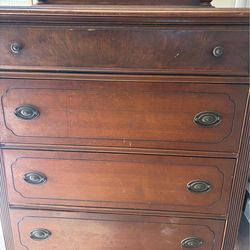 Vintage Walnut Dresser w/ Lift-Top Mirror (1920s–30s) – Solid & Sturdy