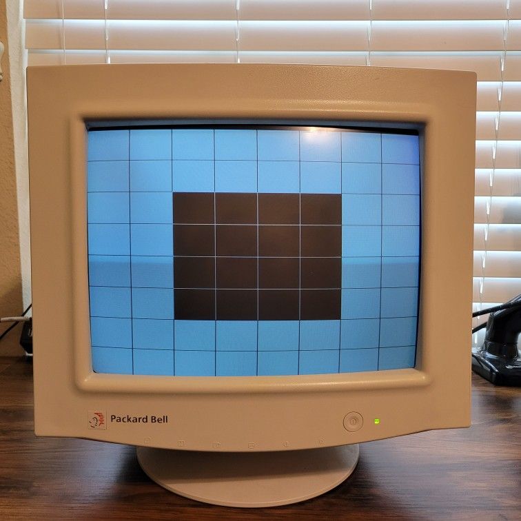 Packard Bell 1020 14" Vintage CRT Monitor