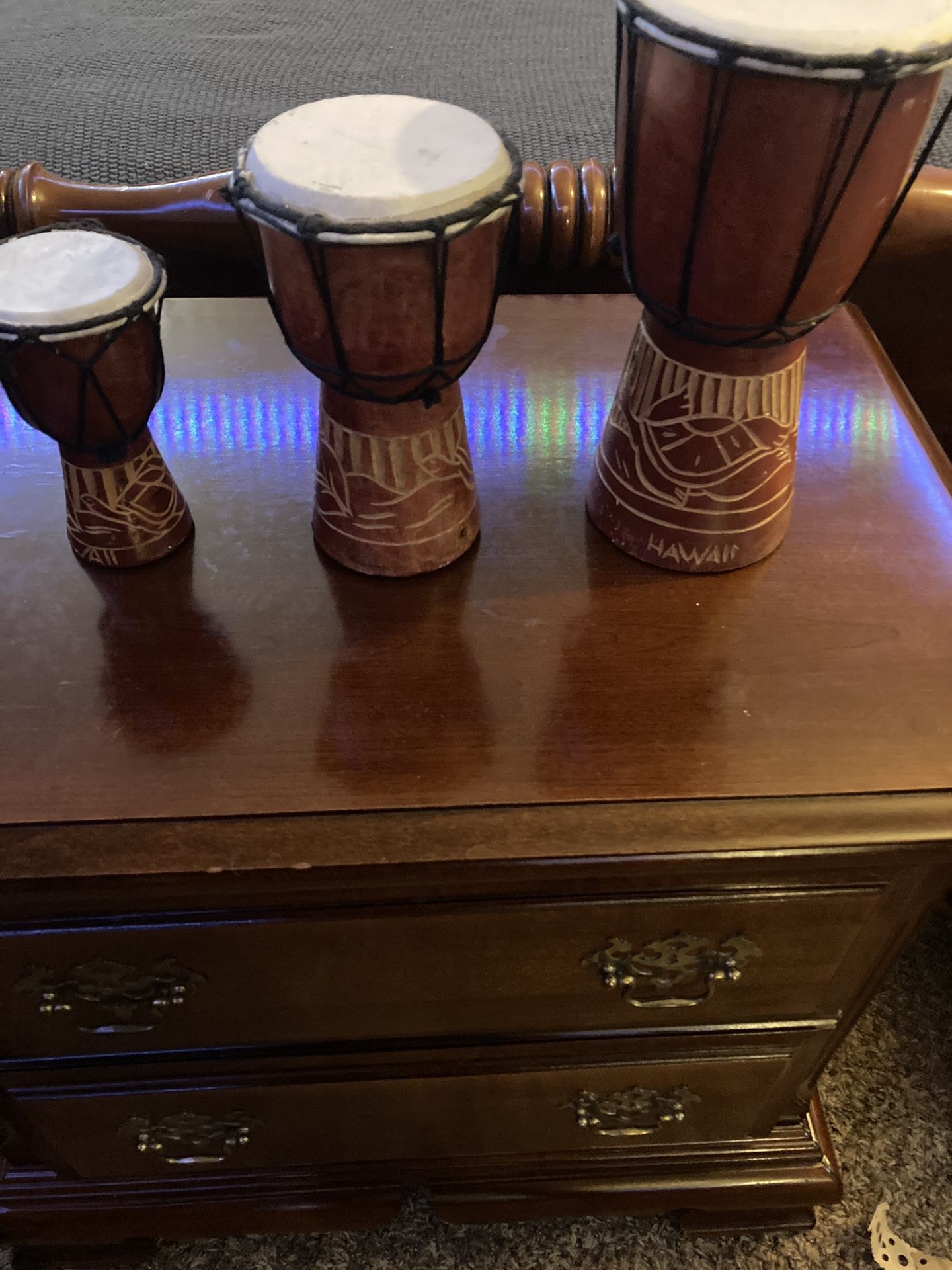 3 Bongos