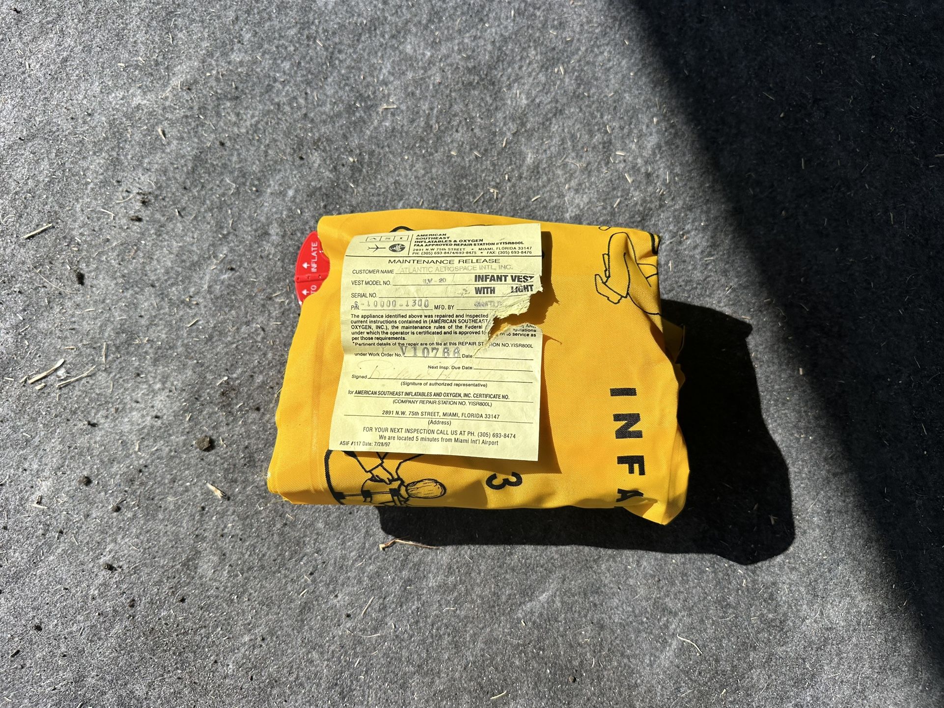 Switlik (Aircraft) Inflatable Infant Life Vest (Unused)