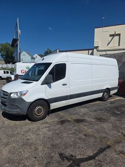 2019 Mercedes Sprinter for sale – 3.0L diesel, 170 hp.