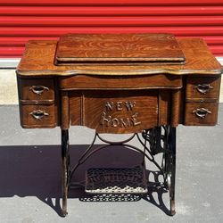 Sewing Machine/cabinet