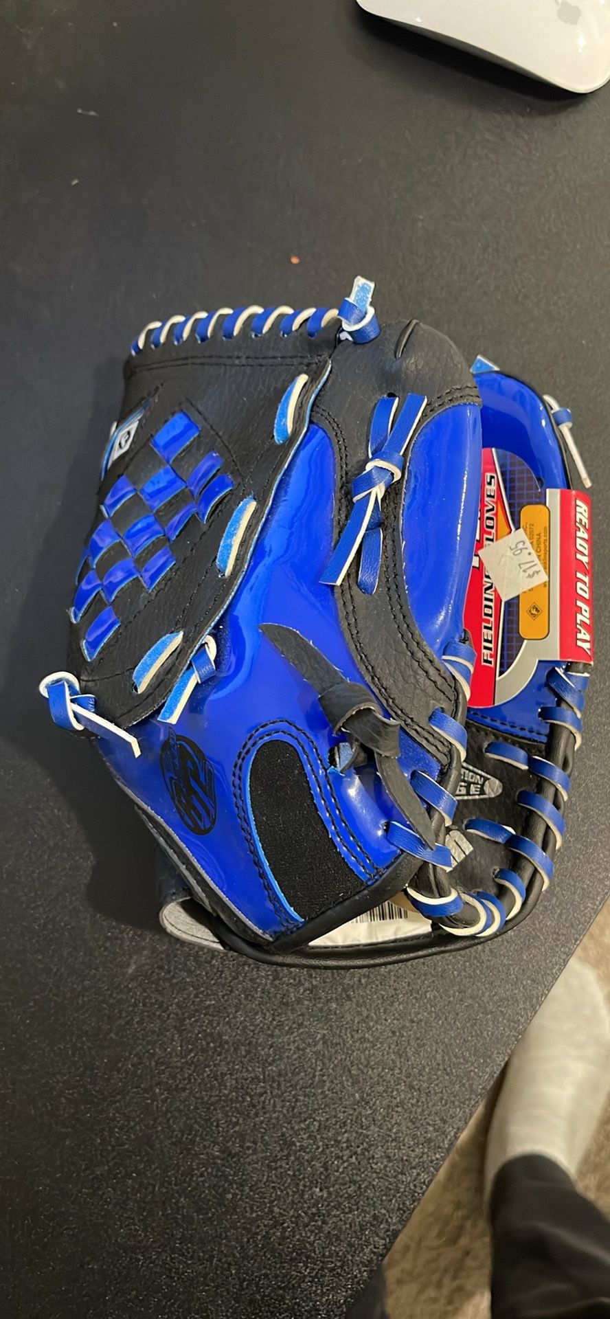 Outfield Youth Glove