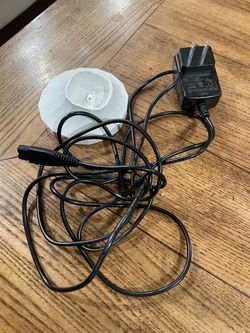Kenchii Flash Pearl White Charger