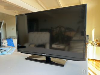 32" Samsung 1080p LED TV (Model UN32EH5000) - Works Great!