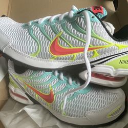 Nike Air Max Torch 4 Size 10