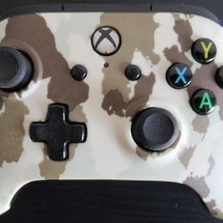 Xbox One WIRED CAMOUFLAGE controller 