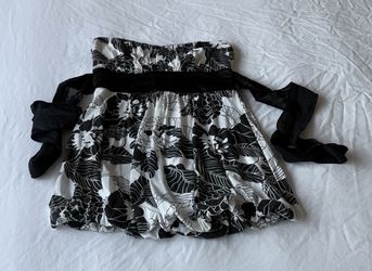 Strapless Black & White Floral Bubble Hem Mini Dress with Detachable Sash | Size Small