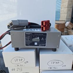 SPE Elettronica CBHF2-M 36-25 115-240V / 36V 25A High Frequency Battery Cha