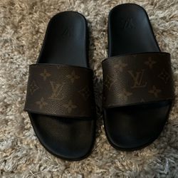 Louis Vuitton Slides / Men’s Size 11