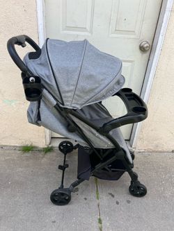 MOMPUSH TRAVEL STROLLER