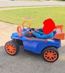 Hot Wheels Battery powered Car