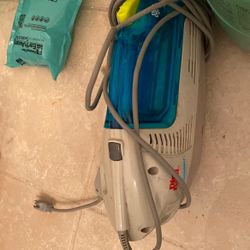 Dirt Devil Vaccuum