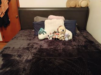 Memory foam bed and wooden frame
