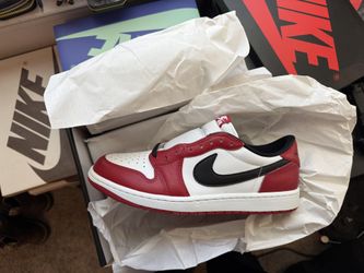 Jordan 1 Low OG Chicago