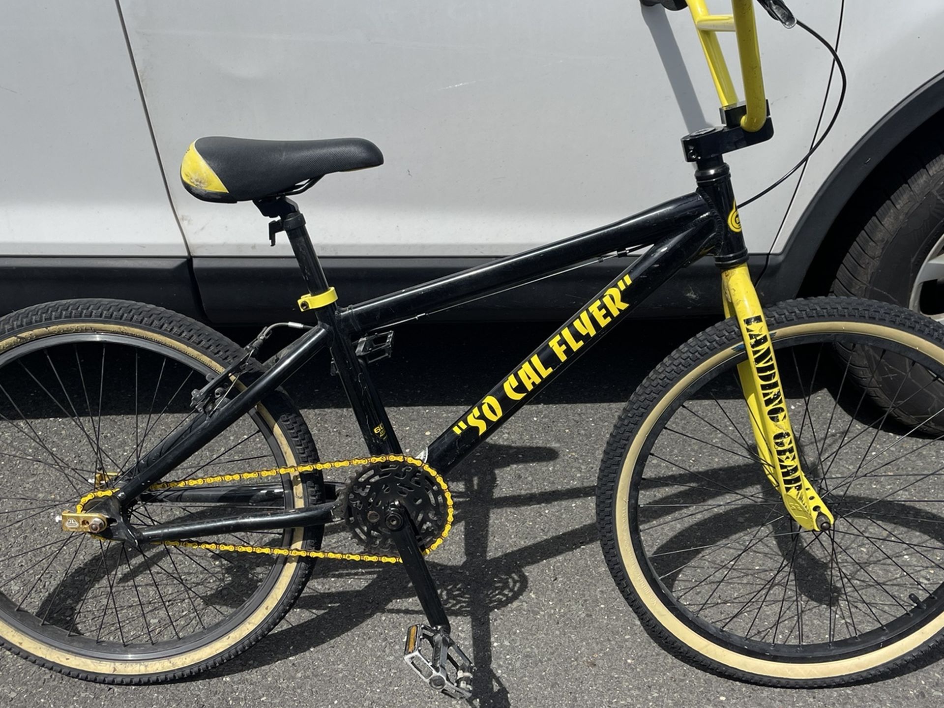 Black and yellow so cal clearance flyer