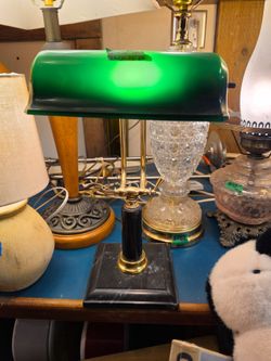Green Minimalist American Nostalgic Glass Table Lamp Retro Art Bedside Table Desk Light,Charming Lighting