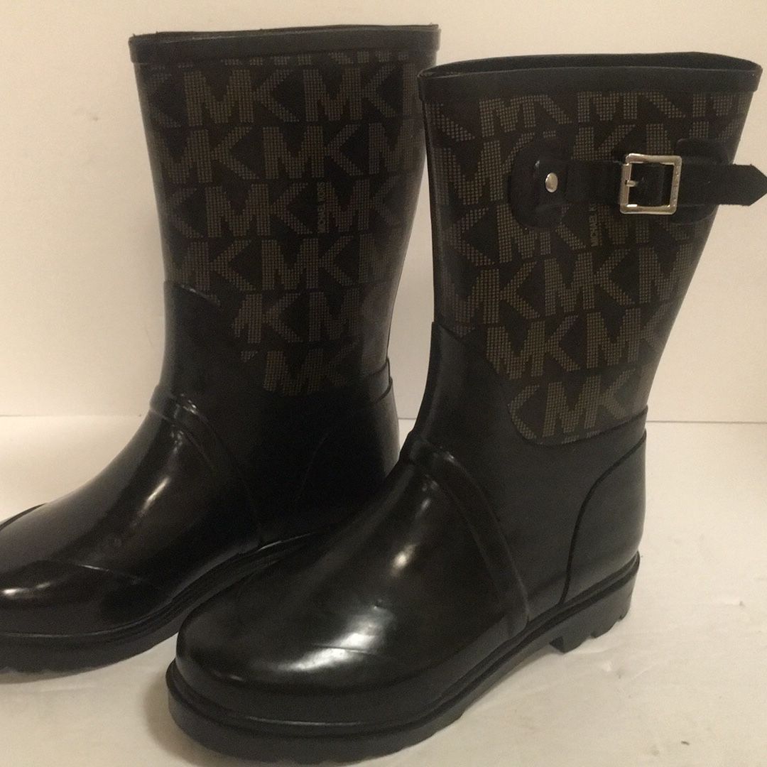 michael kors rain boots size 7