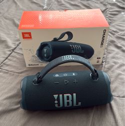 JBL Charge 6