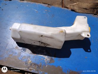 2010 Subaru Outback Engine Cooling Reservoir