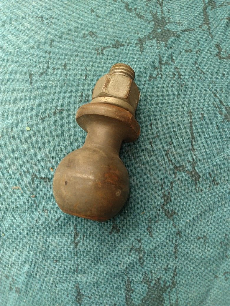 Tow Hitch Ball 1⅞