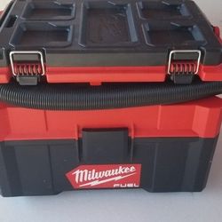 M18 Milwaukee Packout  Wet/DRY Vaccuum 