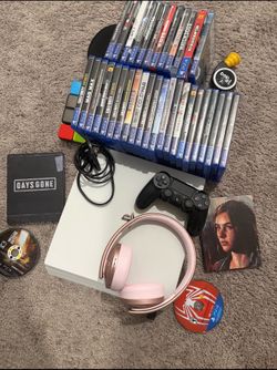 Play station 4 with extra memory