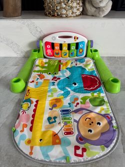 Fisher-Price Deluxe Kick & Play Piano Gym