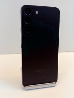 Samsung Galaxy S22 128gb. ( Fully Unlocked Phone )