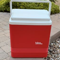 Igloo Legend 17 Quart 24 Can Cooler MSRP $35.99 West Las Vegas See My Listings Summerlin