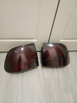 Porsche Cayenne Taillight Left Right Taillights OEM Like New 